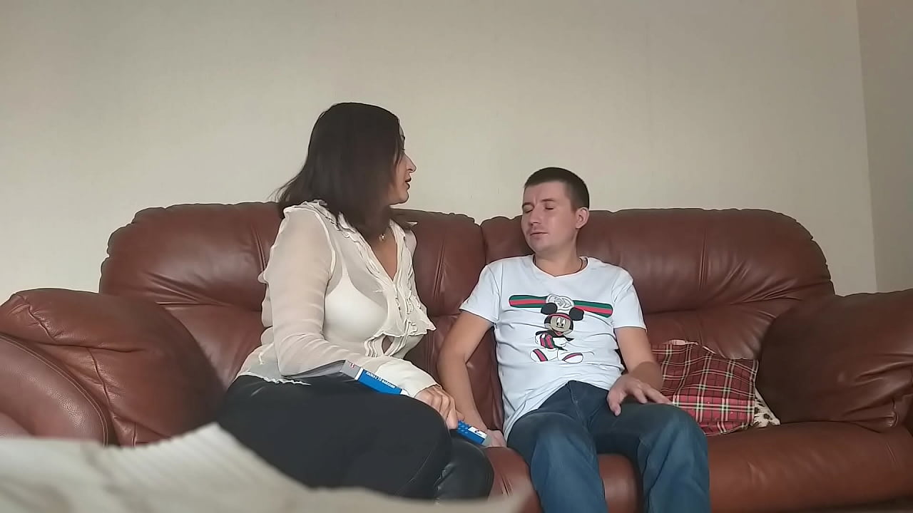 Studente timida scopata insegnante insaziabile (Milf Alina Tumanova)