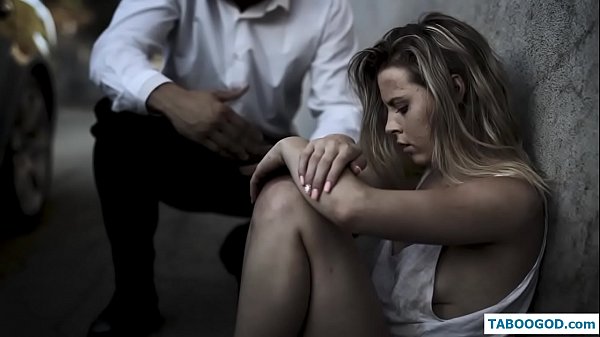 Kinky stories: una adolescente senza casa